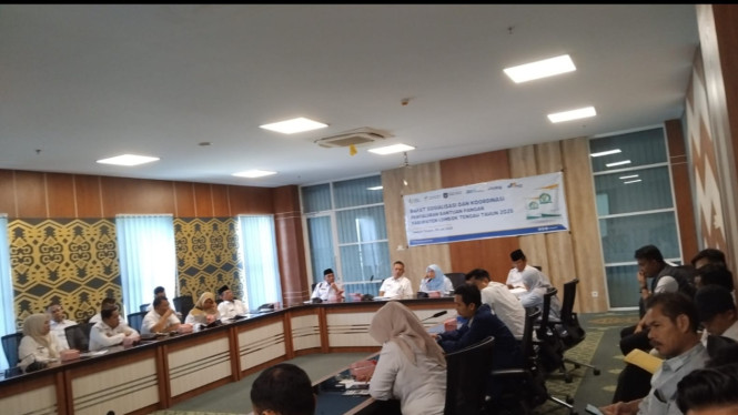 Rapat Koordinasi penyaluran bansos beras di Kantor Bupati