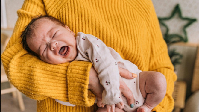 Kenapa Bayi Menangis Tanpa Sebab? Ini 6 Kemungkinan Penyebabnya