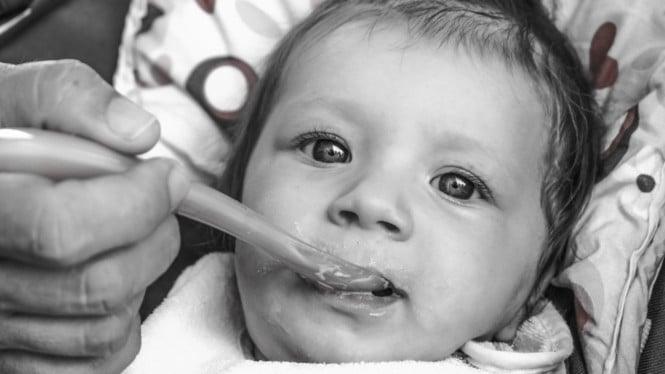 Kenali Tanda Alergi Makanan pada Bayi Sejak Dini