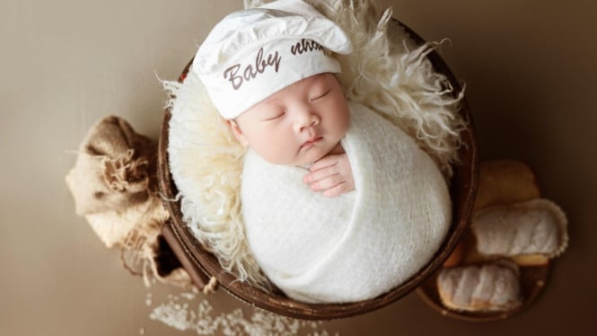 Bolehkah Bayi Dibedong Saat Tidur? Ini Faktanya