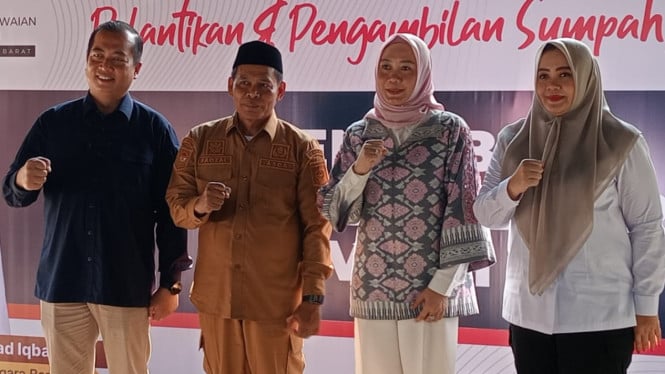 Gubernur Iqbal Lantik Faozal Jadi Sekda NTB