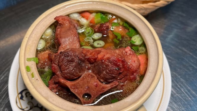 Sop Buntut, makanan pas untuk cuaca hujan atau makan malam
