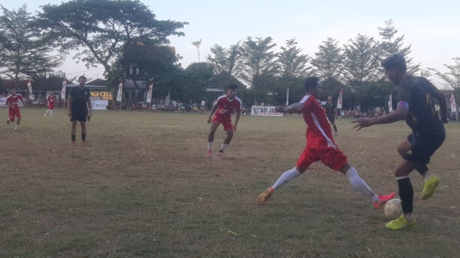 Tim Pemdes Sidodadi VS tim Pemdes Sumberanyar