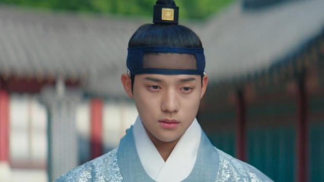 Moon Sang Min dalam Under the Queen's Umbrella