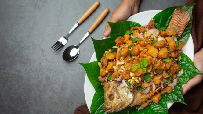Menggoreng ikan lebih mudan dan praktis
