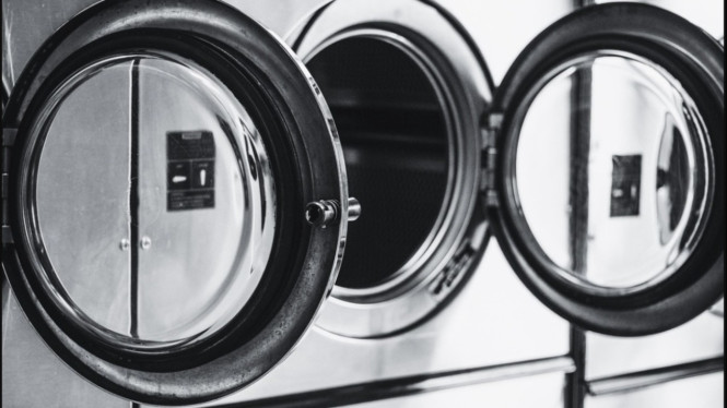 Mesin Cuci Front Load vs Top Load, Mana Lebih Hemat?