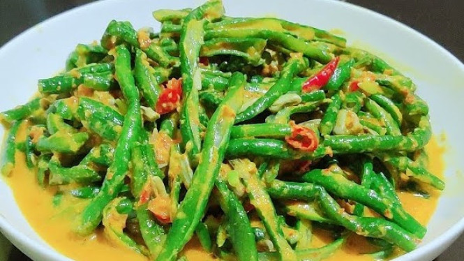 Tumis kacang panjang bumbu kuning, sajian sederhana