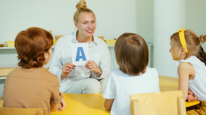 Cara Melatih Anak Membaca dengan Menyenangkan