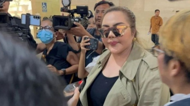 Babak Baru Kontroversi Lisa Mariana vs Ridwan Kamil