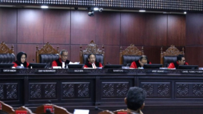 Mk Tolak Usulan Peningkatan Syarat Pendidikan Calon Presiden