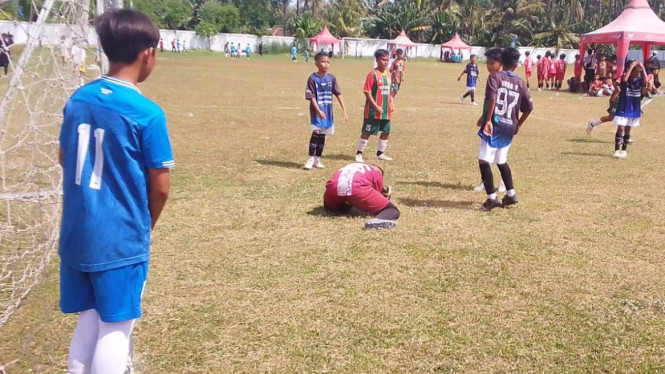 Serangan keras ke gawang Persega berhasil diselamatkan
