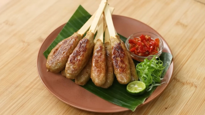 Resep Sate Lilit Ayam Manis Chef Devina Hermawan