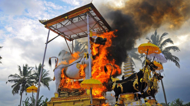 Proses Upacara Ngaben Bali Warisan Budaya Spiritualitas