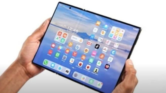 Chipset Samsung Galaxy Z TriFold Menggunakan Kode One UI 8