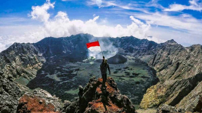 Gunung Raung Tertinggi Ketiga di Jawa Timur