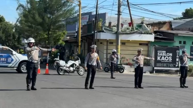 Persiapan rekayasa jalur alteratif oleh Satlantas