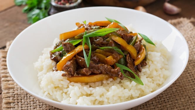 Tumis daging empuk berbumbu