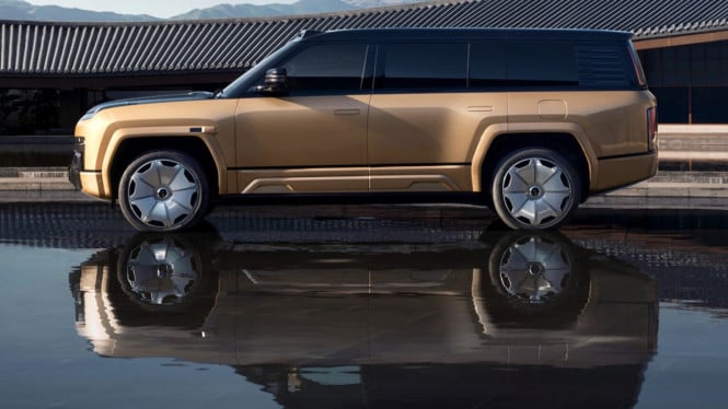 BYD Siap Luncurkan Yangwang U8L Dingshi Edition, SUV Mewah 6 Seater
