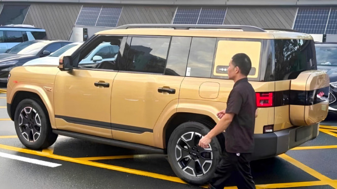 BYD Pamer Interior Mewah Fang Cheng Bao Ti7 ,SUV Off-Road Hybrid