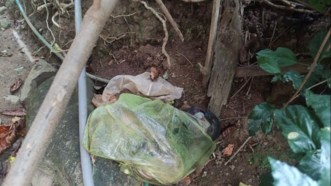 Penemuan jasad bayi dalam kantong kresek