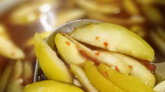 Resep asinan kedondong pedas manis