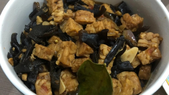 Oseng tempe jamur kuping lezat dan mudah