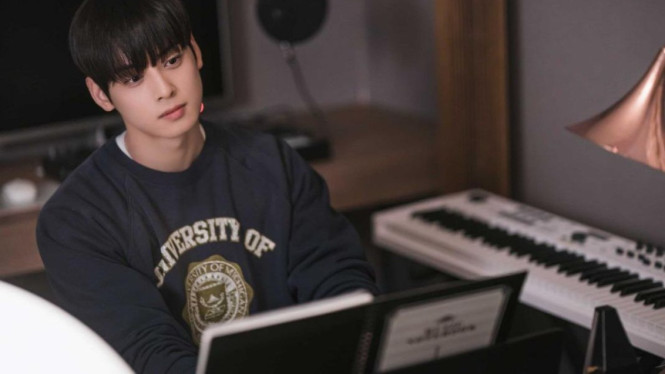 Lee Su Ho True Beauty diperankan oleh Cha Eun Woo