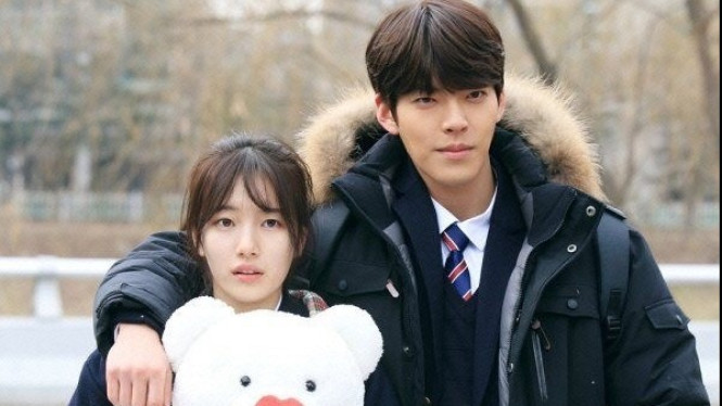 Suzy dan Kim Woo Bin dalam Drama Uncontrollably Fond