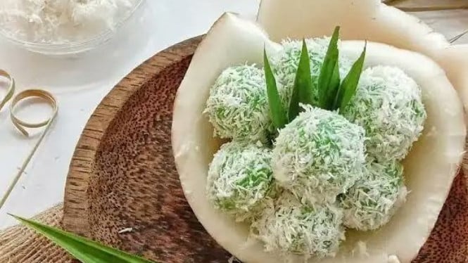 Klepon, kue cantik dan manis yang membuat lidah menari-nari