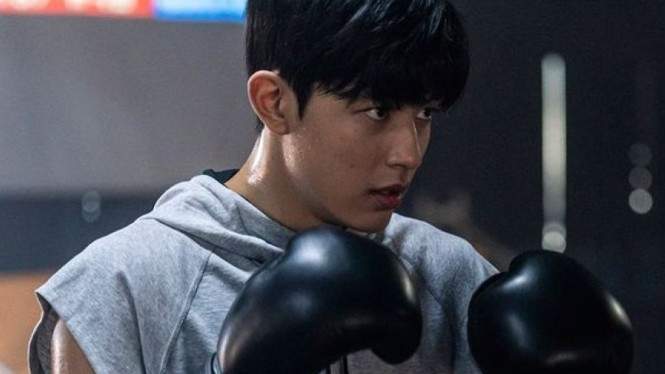 Park Solomon saat memerankan Ji Soo Heon