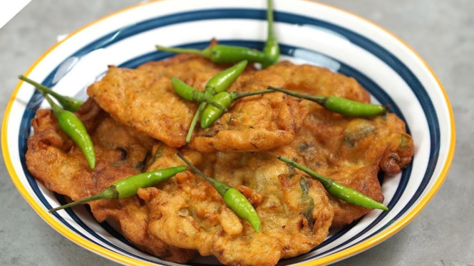 Bakwan teri crispy menggoda selera ala warung pinggir jalan
