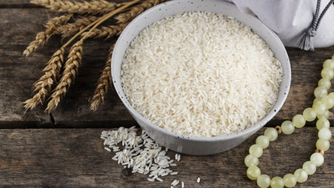 beras makanan poko masyarakat Indonesia