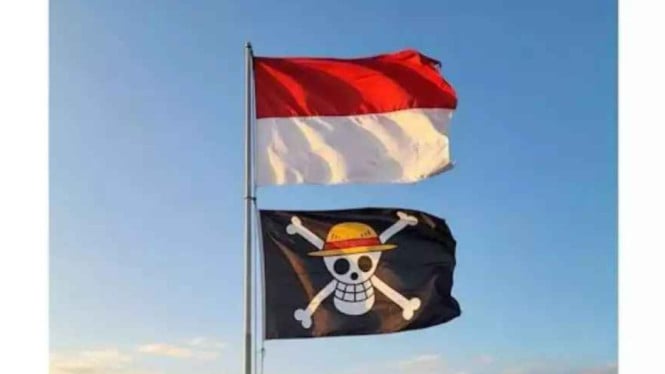 Unjuk rasa di Pemkab Jombang, bendera One Piece ikut dikibarkan.