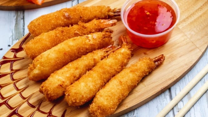 Resep camilan praktis dan renyah shrimp roll