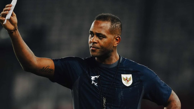 Patrick Kluivert, pelatih timnas Indonesia saat sesi latihan