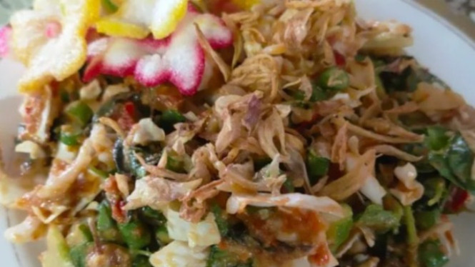 Karedok Khas Sunda Ini Segar Banget, Bikin Ketagihan!
