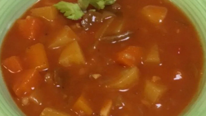 Goulash, Sup Daging Lezat yang Bikin Hati Meleleh!