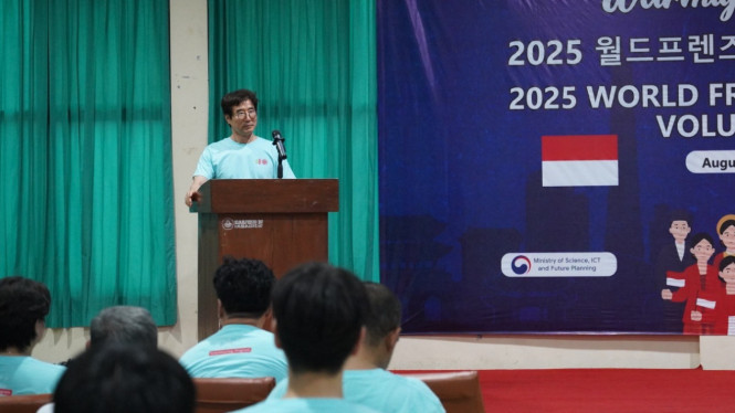 Prof. Jeong Hong Kim dari KNU,