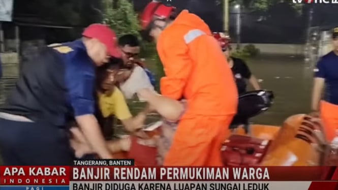 1 Kota Lumpuh Total, Ribuan Warga Tangerang Terjebak Banjir!