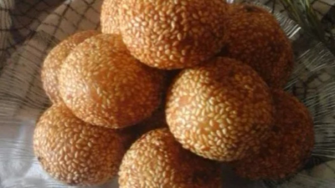 Onde-Onde Khas Mojokerto, Kenyalnya Bikin Lupa Waktu