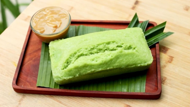 Kue pandan kukus empuk dan wangi menggoda selera