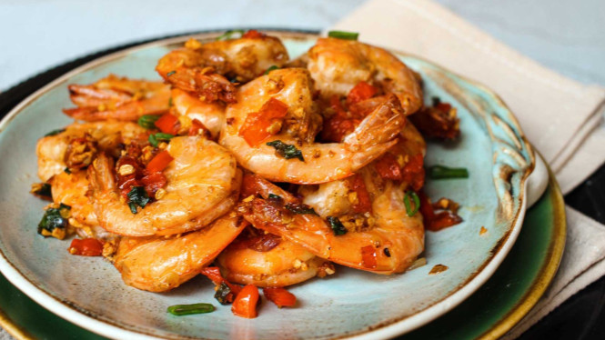 Udang cabe garam pedas dan gurih