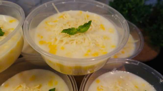 Cara membuat bubur jagung santan enak dan mudah di rumah