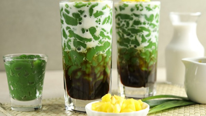 Minuman tradisional favorit yang pas banget buat melepas dahaga