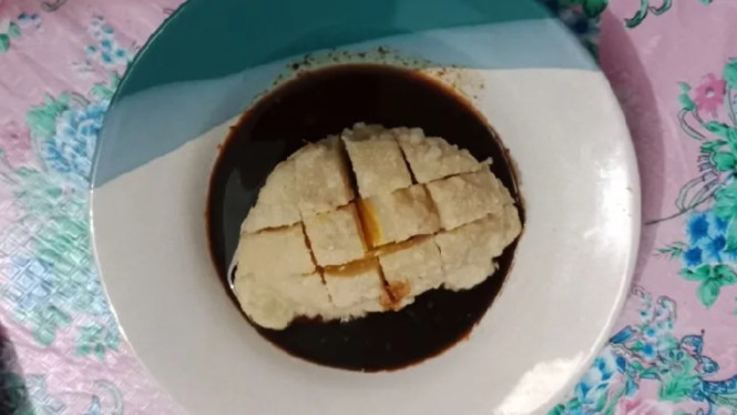 Pempek Kapal Selam Palembang, Lumer Telurnya Bikin Nagih!