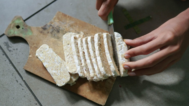 Tempe, dipotong juga enak