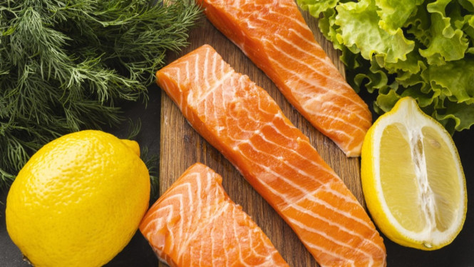 Daging salmon yang kaya nutrisi