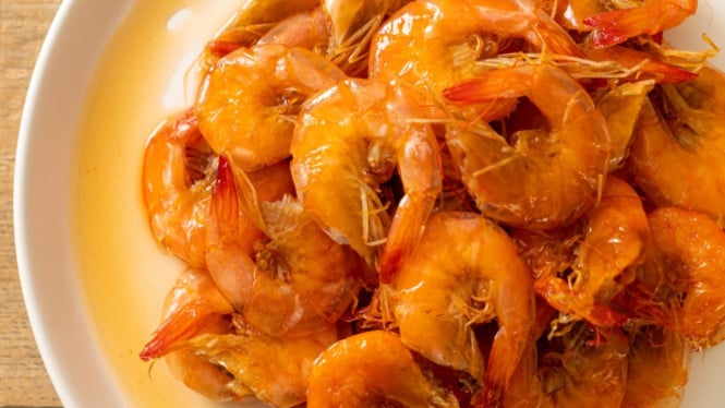Satu porsi udang mentega yang enak dan gurih