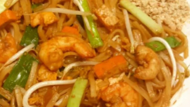 Pad Thai Asli Thailand, Lezatnya Bikin Susah Move On!