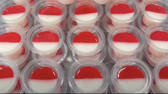 Puding merah putih yang cantik